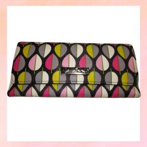 VERA BRADLEY VINYL TRIFOLD LEAF PRINT WALLET, MAGNETIC CLOSE, # 530W